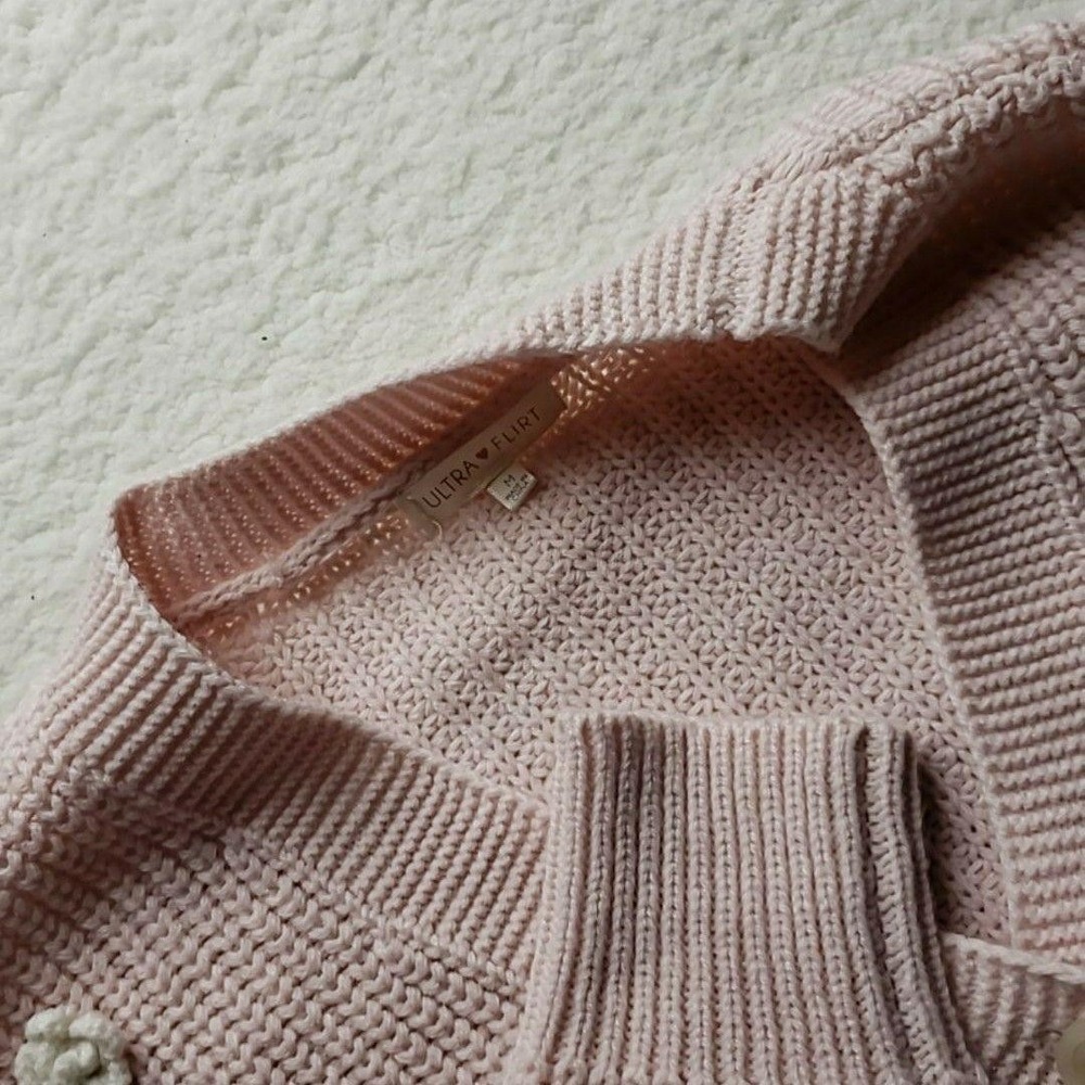 Ultra Flirt Cardigan Sweater Juniors M Pink Flower Crochet Button Knit Cropped